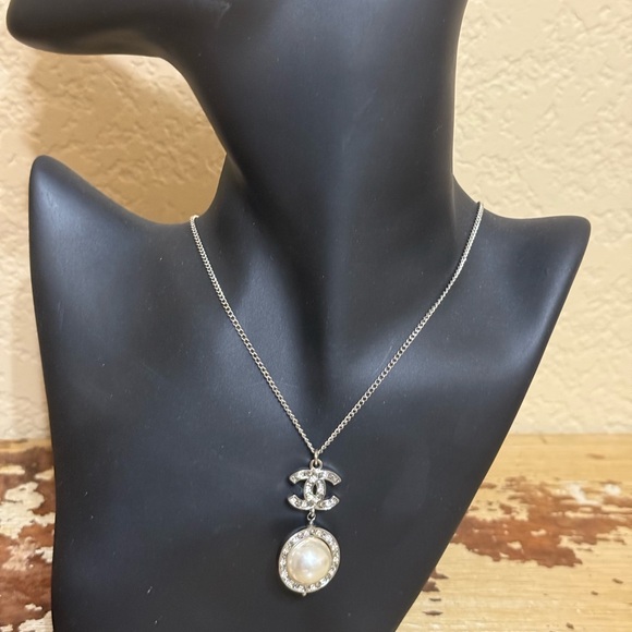 CHANEL Silver Rhinestone & Pearl Pendant Necklace - Picture 1 of 11